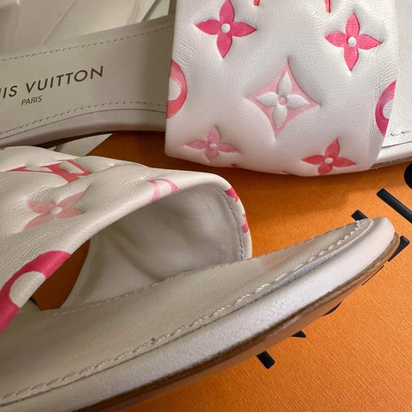 New Louis Vuitton Revival Mule By the Pool EU41 - Picture 15 of 16